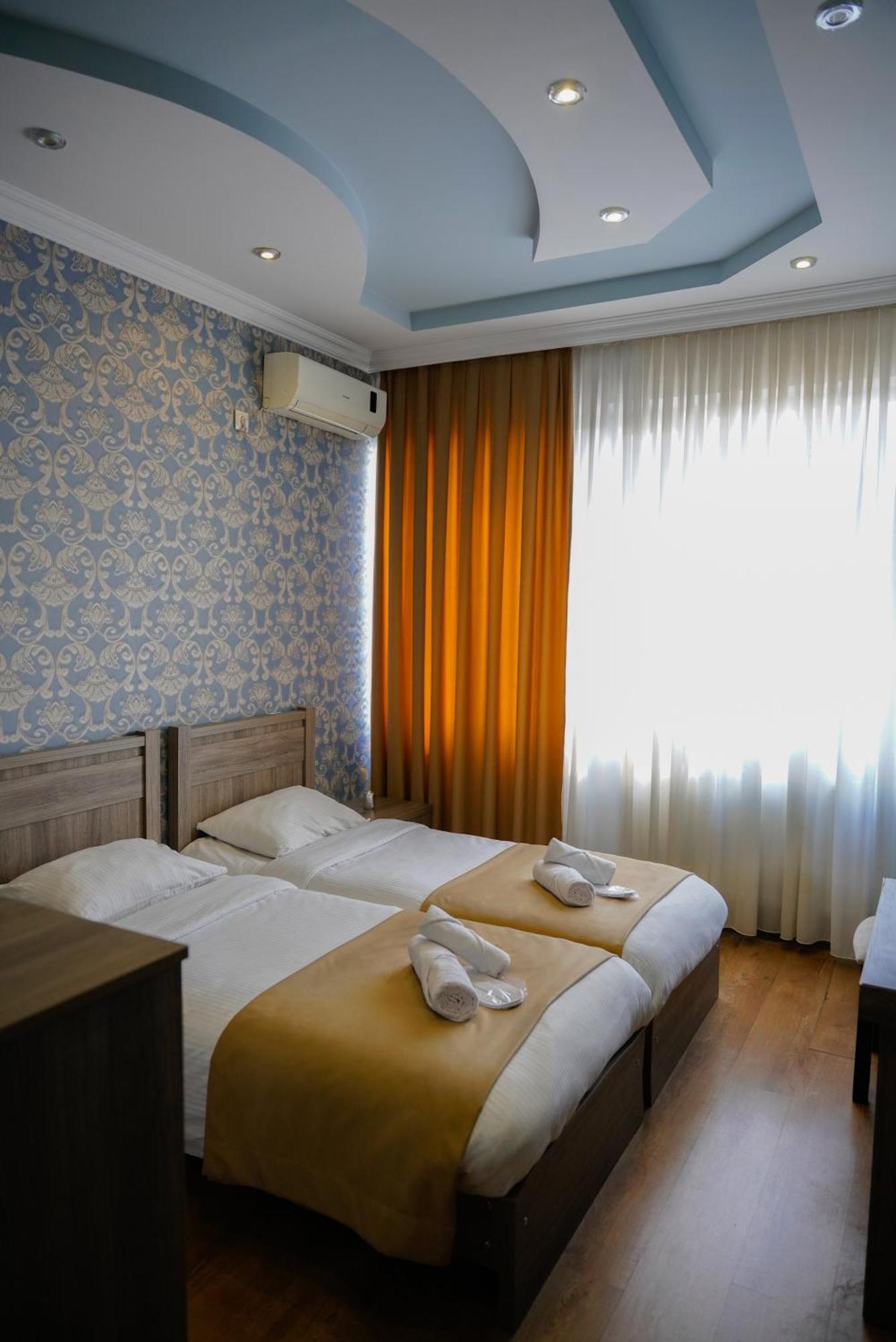 Hotel Monopoli Kutaisi Eksteriør billede