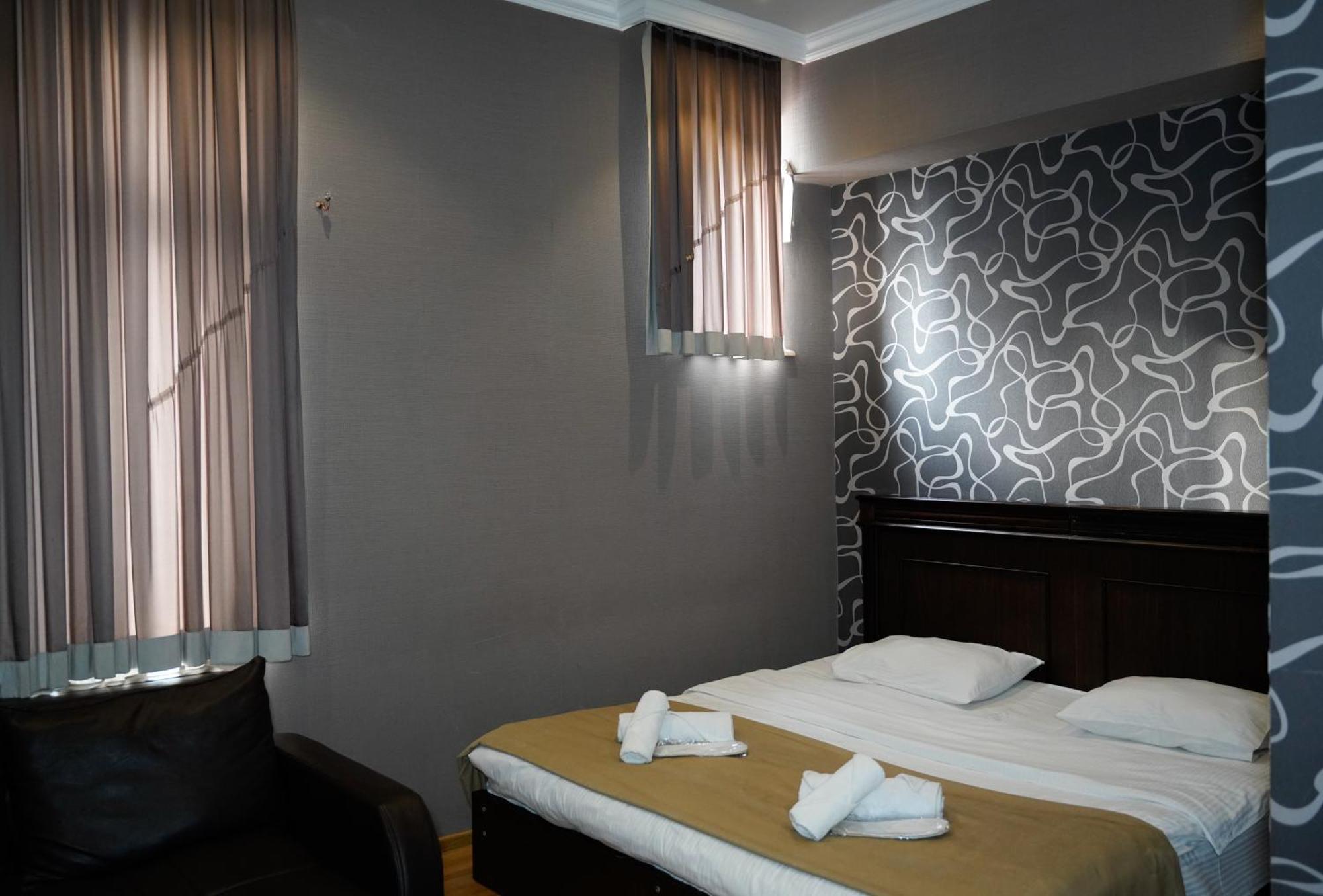 Hotel Monopoli Kutaisi Eksteriør billede